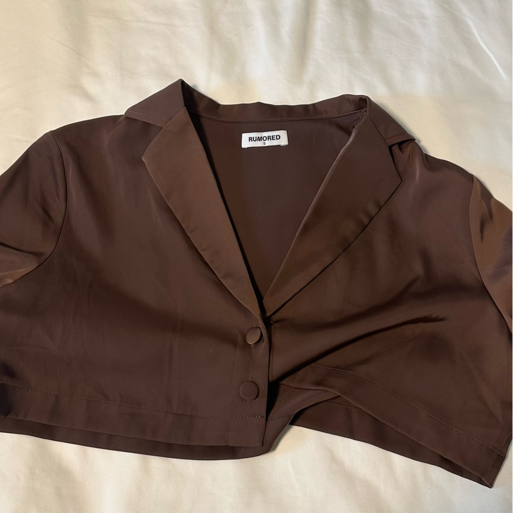 rumored button up crop